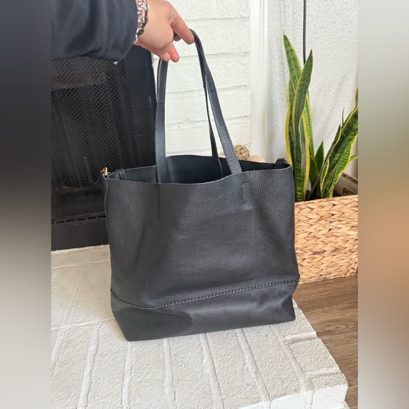 Sold 📍📍📍J. Crew Leather Tote Bag Purse Black - Picture 2 of 9